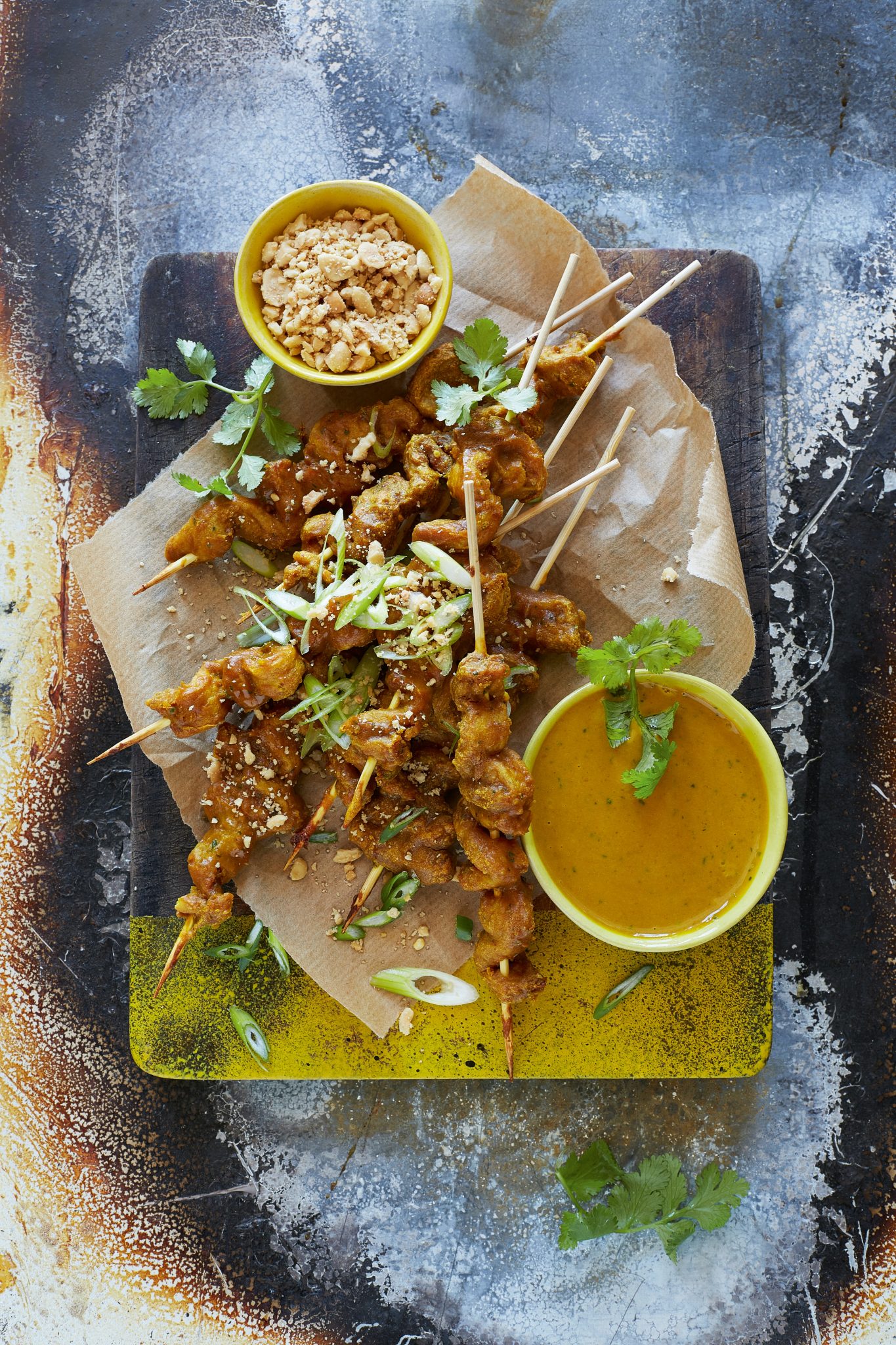 chicken satay skewers with peanut sauce